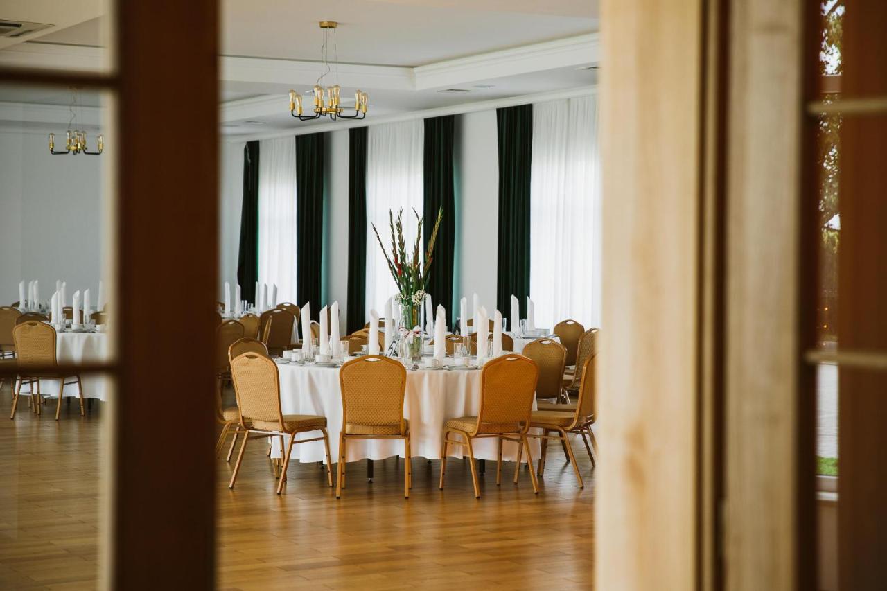 Hotel Art Cafe Nakło nad Notecią Εξωτερικό φωτογραφία